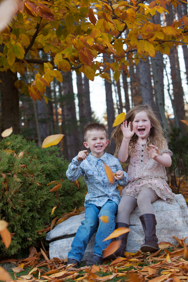 candid natural family portraits