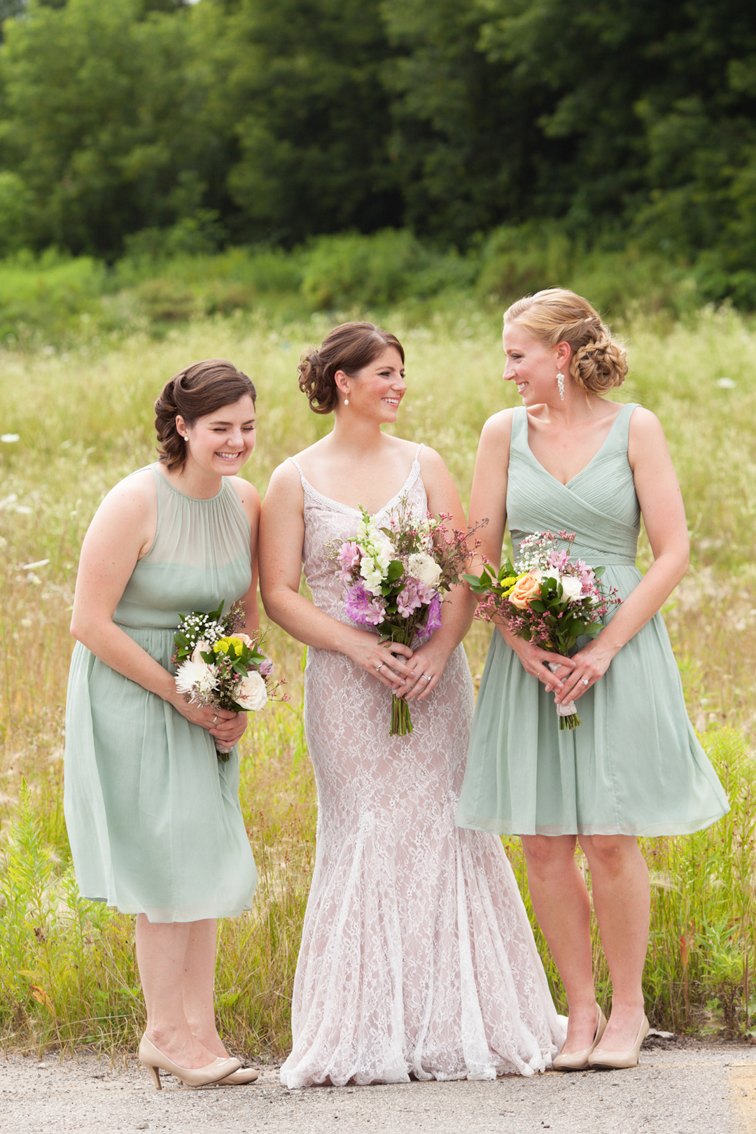 relaxed bridal party portraits