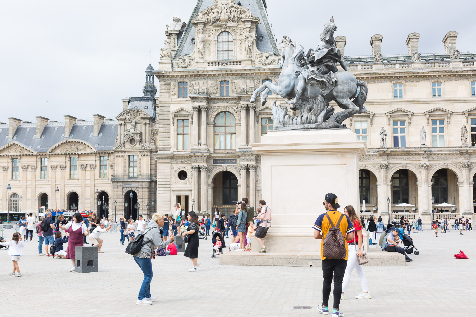 Le Louvre Paris